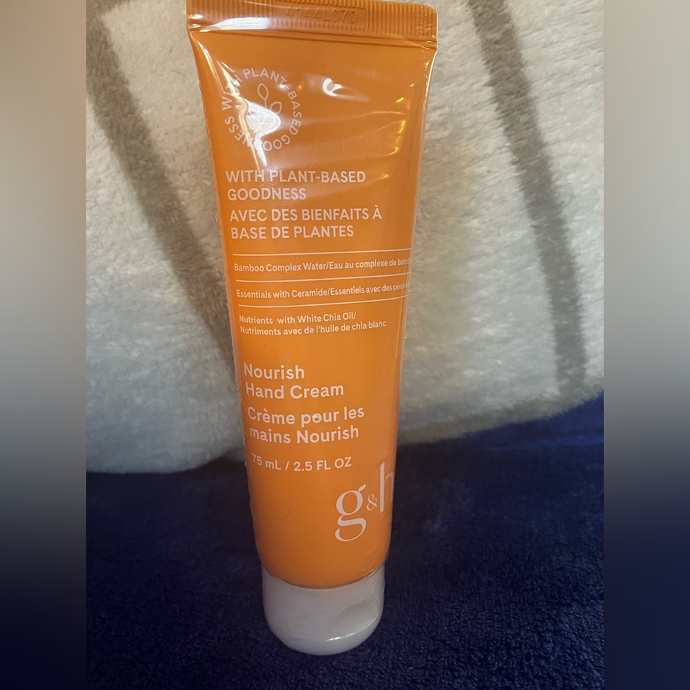 NWT Nourishing Hand Cream